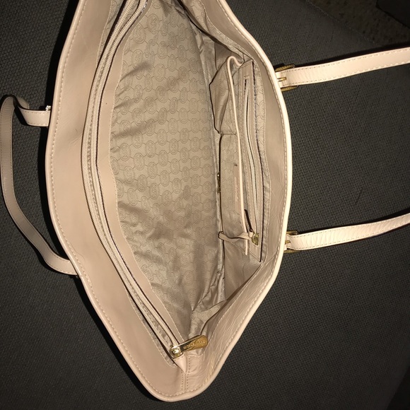 Michael Kors Purse - Picture 3 of 3